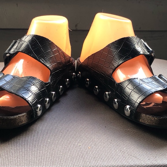 Sam & Libby Black Leather with Studs Buckle Sandals Size 8 - Picture 5 of 13